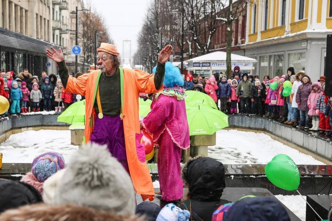 Velykų šventėje mažiesiems sveikino ir su Kalėdomis