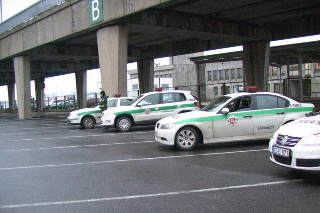 Tarptautinėje perkėloje – policijos reidas  