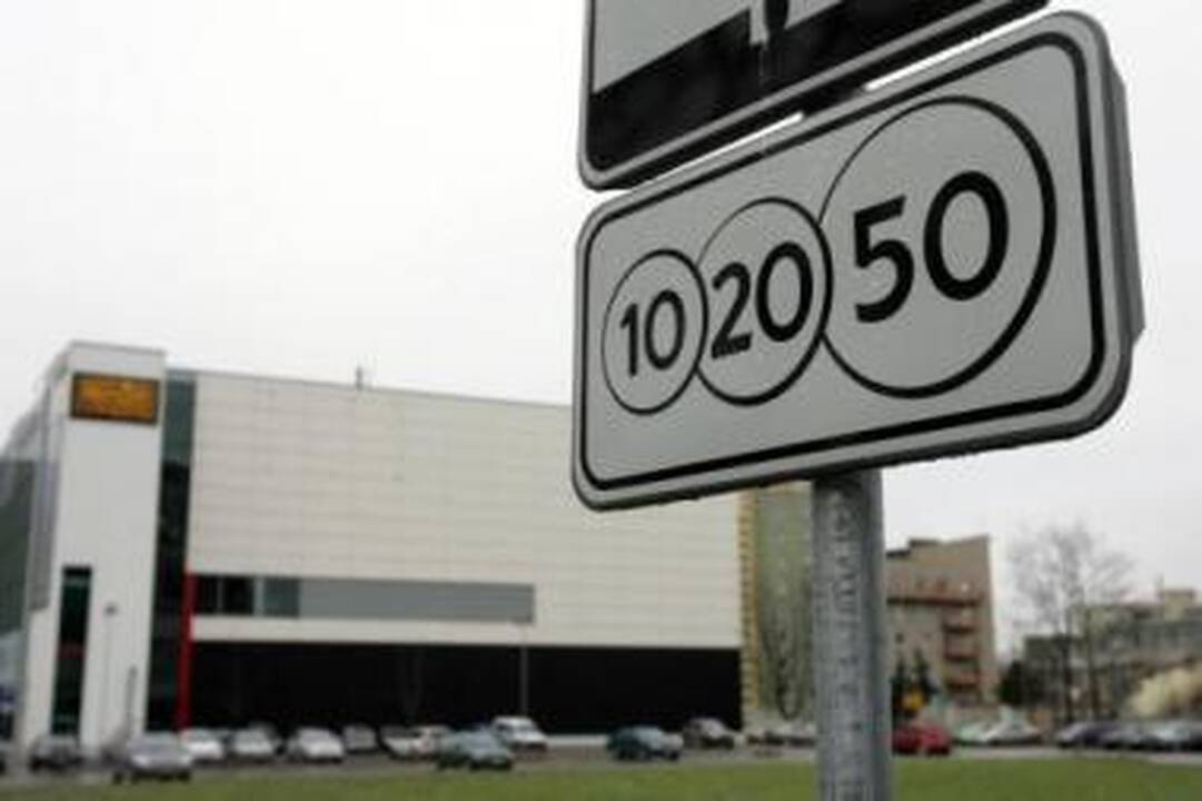 Sprendimas: rinkliavos už automobilių stovėjimą "Forum Cinemas Vingis" nekompensuos.