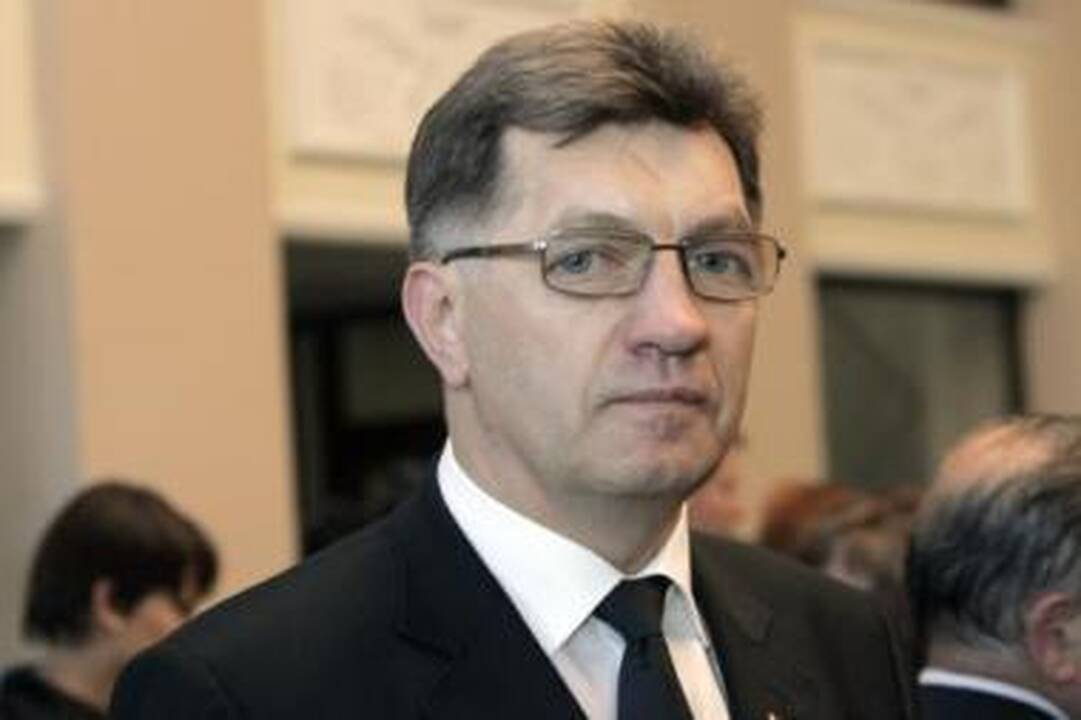 Būtina vėl atsigręžti į žmogų
