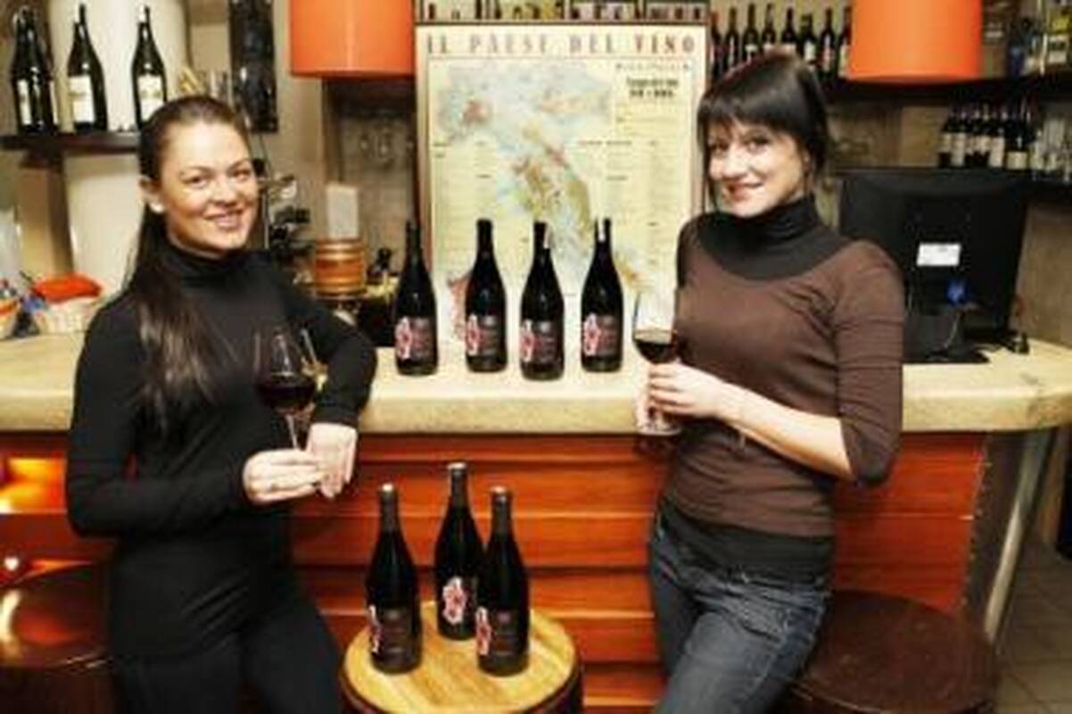 Tradicija: "Novello" degustacija – svarbus įvykis, mat pagal jauną vyną sprendžiama apie šviežiausią vynuogių derlių, bandoma nuspėti būsimus vynų skonio ypatumus.