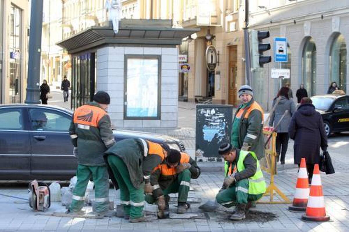 Prospekto rekonstrukcija: mįslė po mįslės