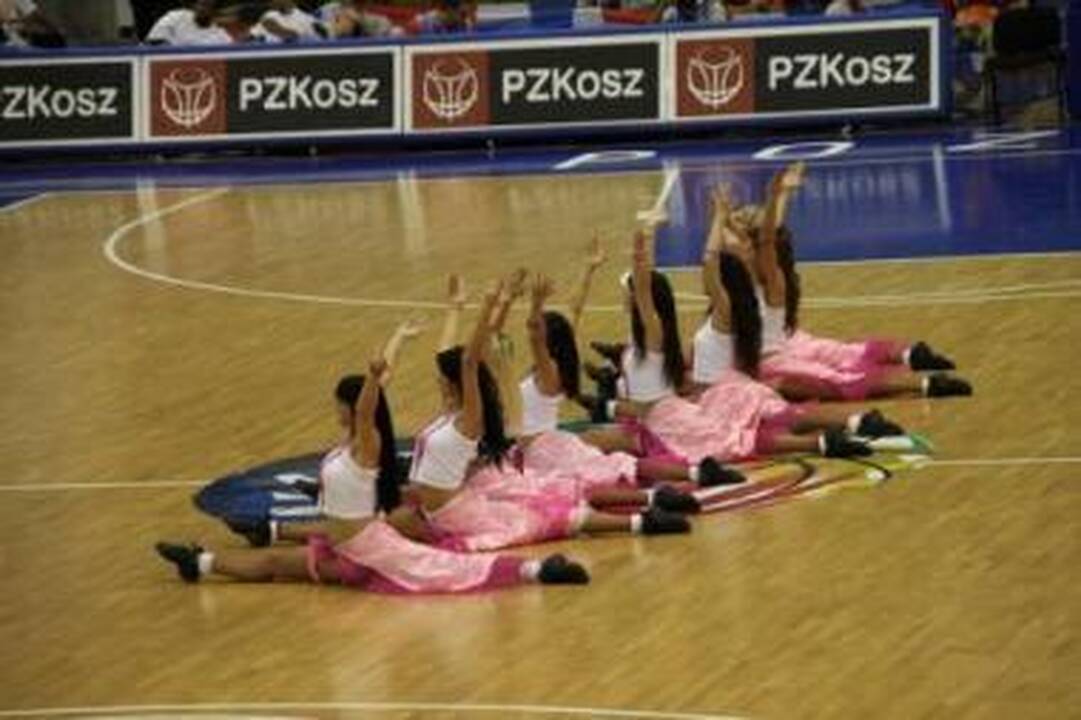 Tikslas: buvusios "Žalgirio" šokėjos šiemet tikisi būti pakviestos į pasaulio krepšinio pirmenybes Turkijoje.