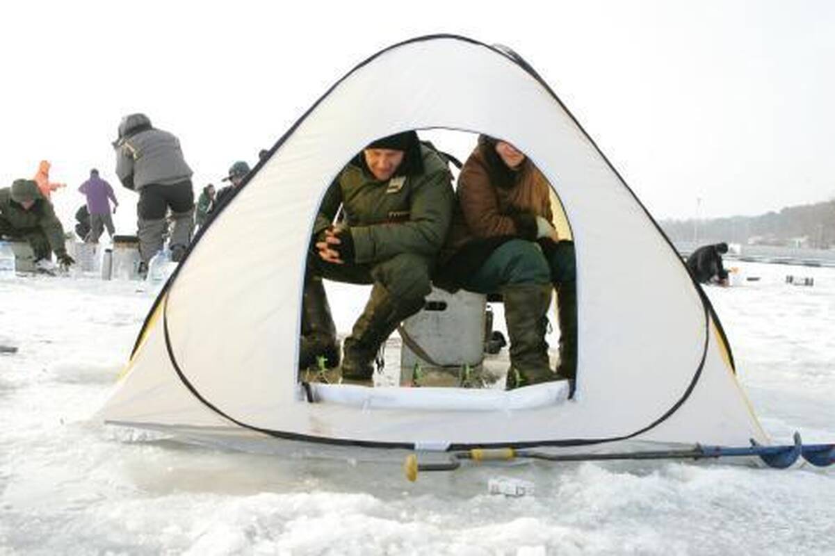 Žvejybai – brangesni leidimai