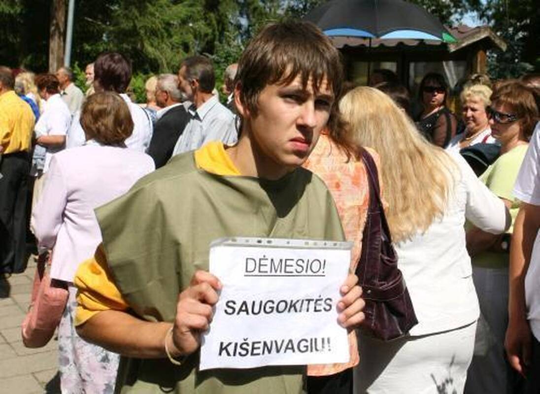 Vagišes siunčia į teismą