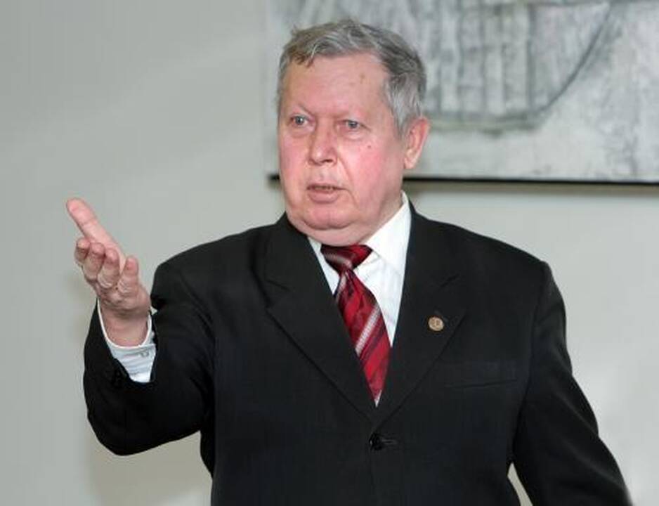 Fitoterapeutas: vaistai atbaido šalutiniu poveikiu
