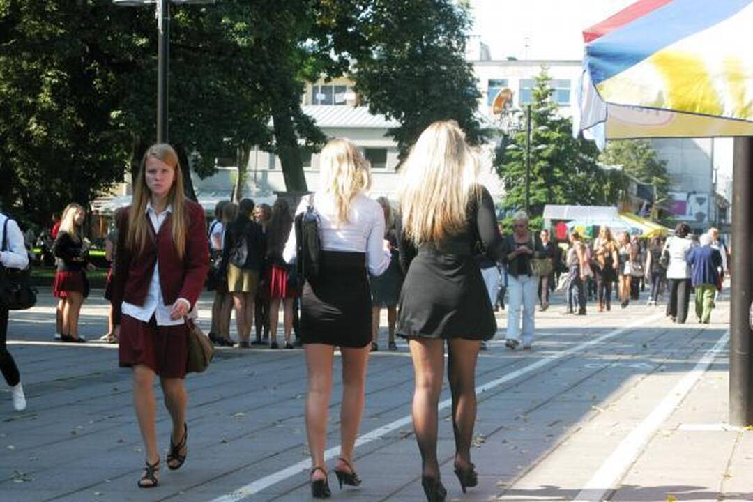 Rugsėjo 1-oji: švęsti ar dirbti?