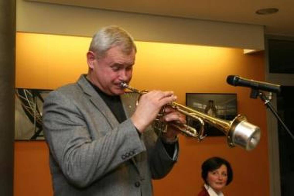 Meras į Ameriką išsivežė ir trimitą