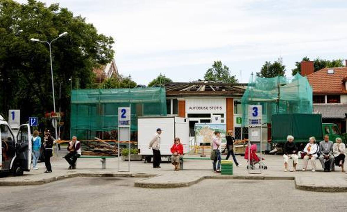 Kurortą klupdo pažadai