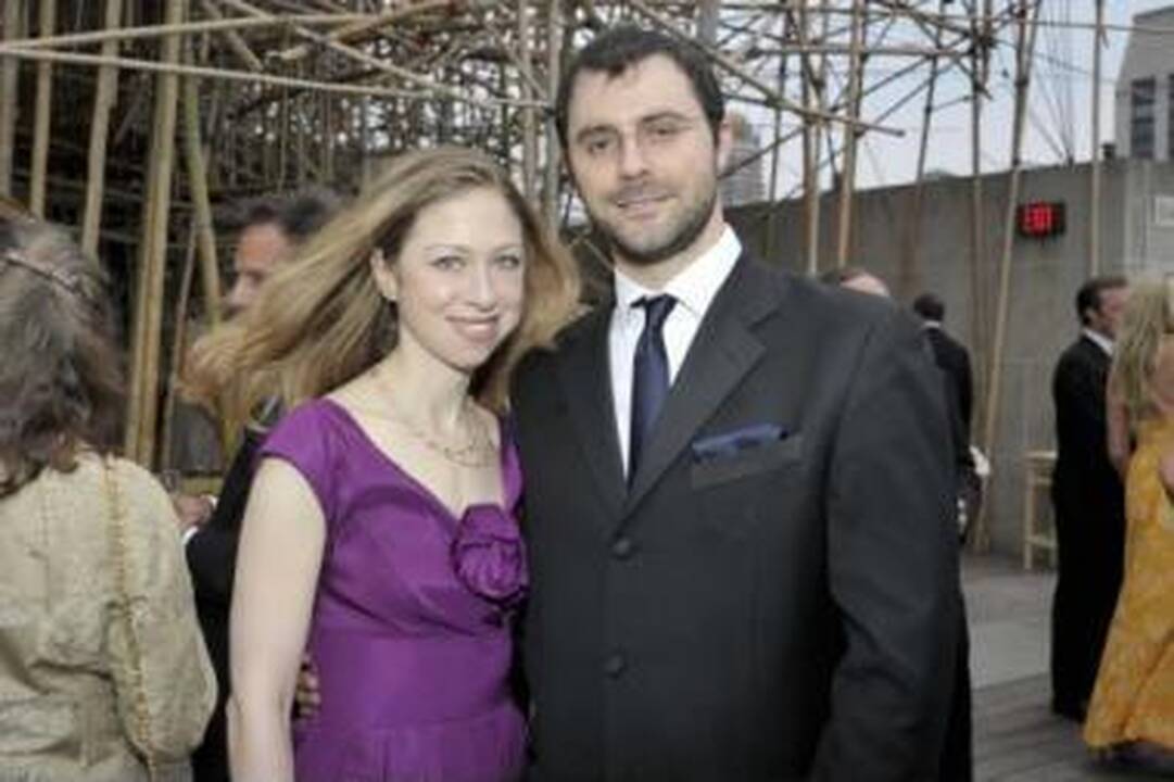 Sužadėtiniai: Ch.Clinton ir M.Mezvinsky pažįstami seniai, bet meilė tarp jų įsiplieskė tik prieš keletą metų.