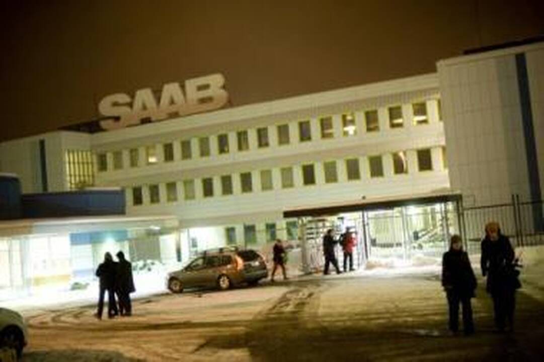 Informuoti: "General Motors" ir Švedijos vyriausybė žino, kad pirmąją "Spyker" įmoką finansuoja pagrindinis "Snoro" akcininkas V.Antonovas.