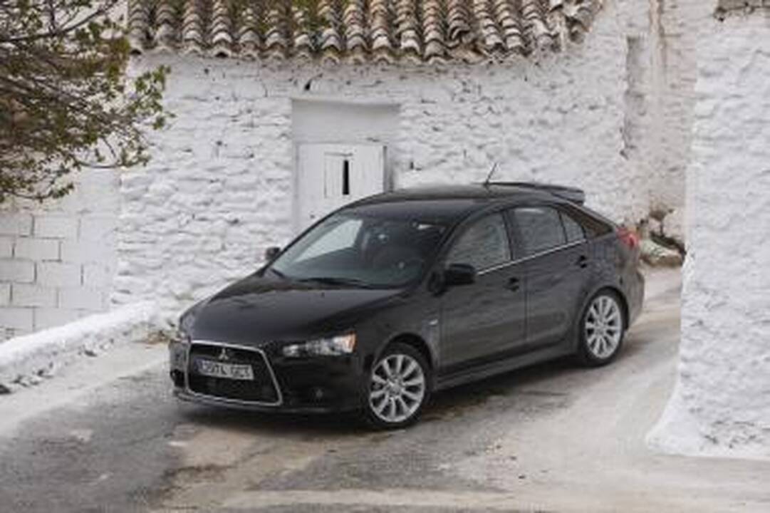 Improvizacija "Mitsubishi Lancer" tema