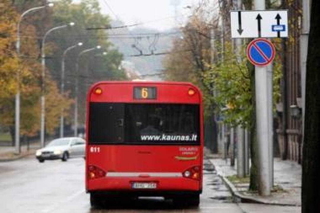 Sankcijos: už važiavimą tik maršrutiniam transportui skirta juosta gresia bauda iki 100 litų.
