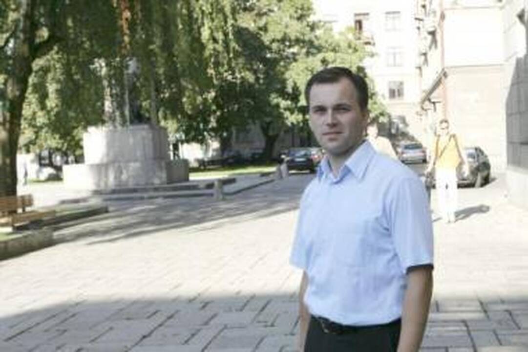 Santykiai: M.Kučinovas pastebi, kad "Autrolio" administracija tebėra apraizgyta giminystės, draugystės ir partinių ryšių.
