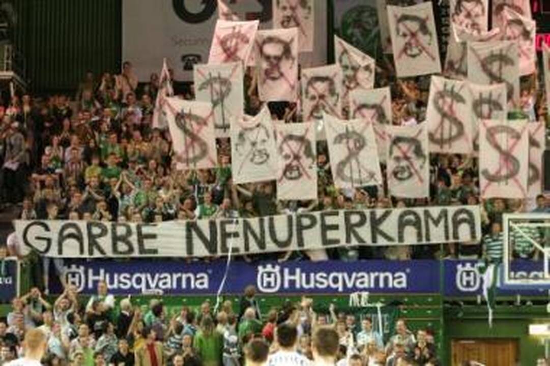 Minutės: žalgiriečiai patys prašė minutės pertraukėlių, patys jose ir tarėsi.