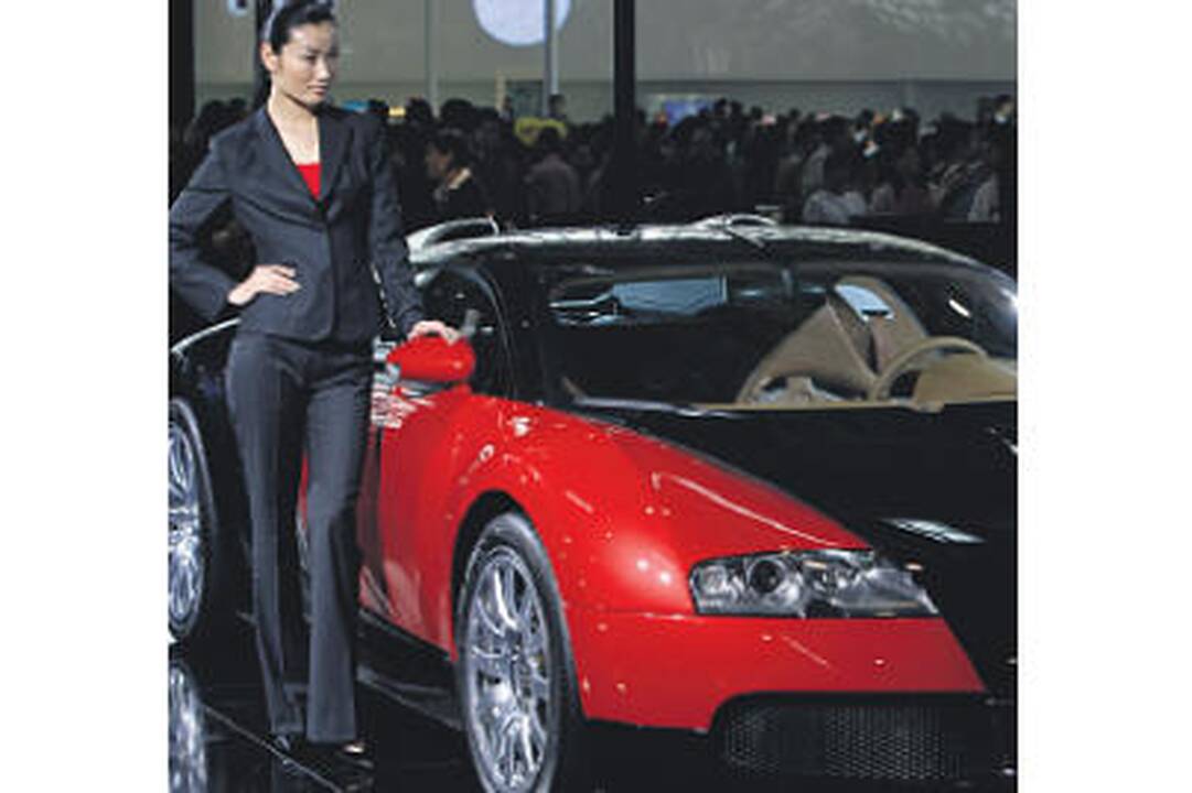 „Bugatti EB Veyron 16.4“ išsimokėtinai