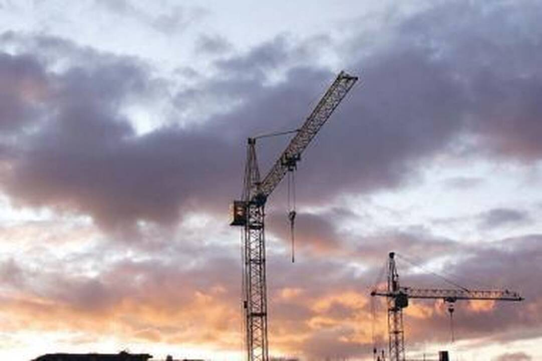 Statybų gigantai vaiko bankroto šmėklą