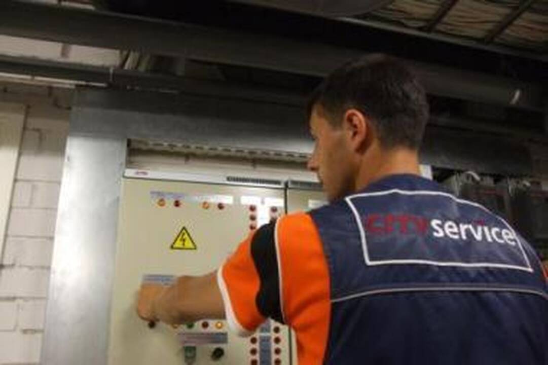 Patirtis: "City Service" specialistai ne tik vertins 42 pastatus, išnuomotus prekybos centrams, transporto ir logistikos įmonėms, bet ir pateiks rekomendacijas, kaip gerinti jų būklę.