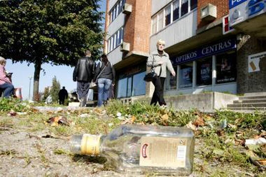 Šiukšlynai verčia raudonuoti