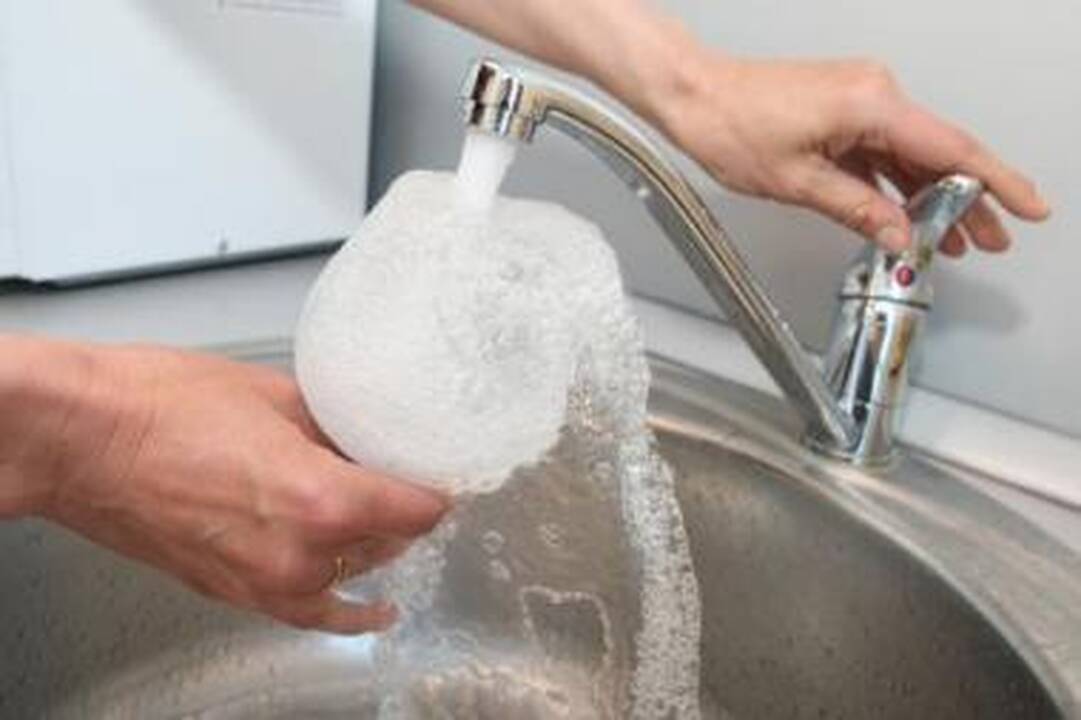 Pakirto: sąskaita už vandens pašildymą tapo labai nemalonia staigmena daugeliui klaipėdiečių.