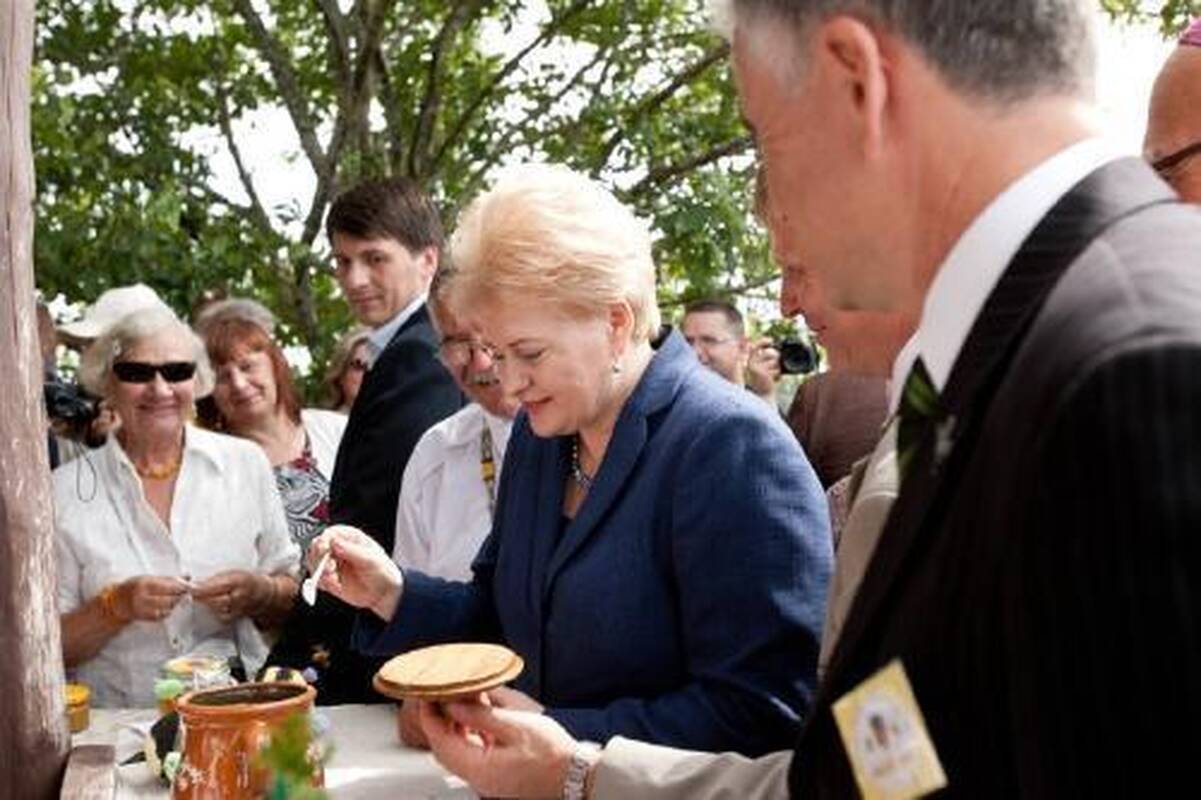 Prezidentė prisipažino mėgstanti medų