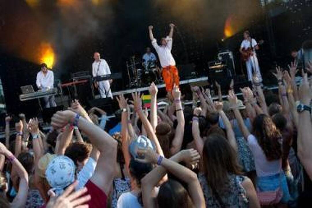 Įtiko: lietuvių grupė "Happyendless" muzikos festivalyje Latvijoje buvo sutikta audringu palaikymu.