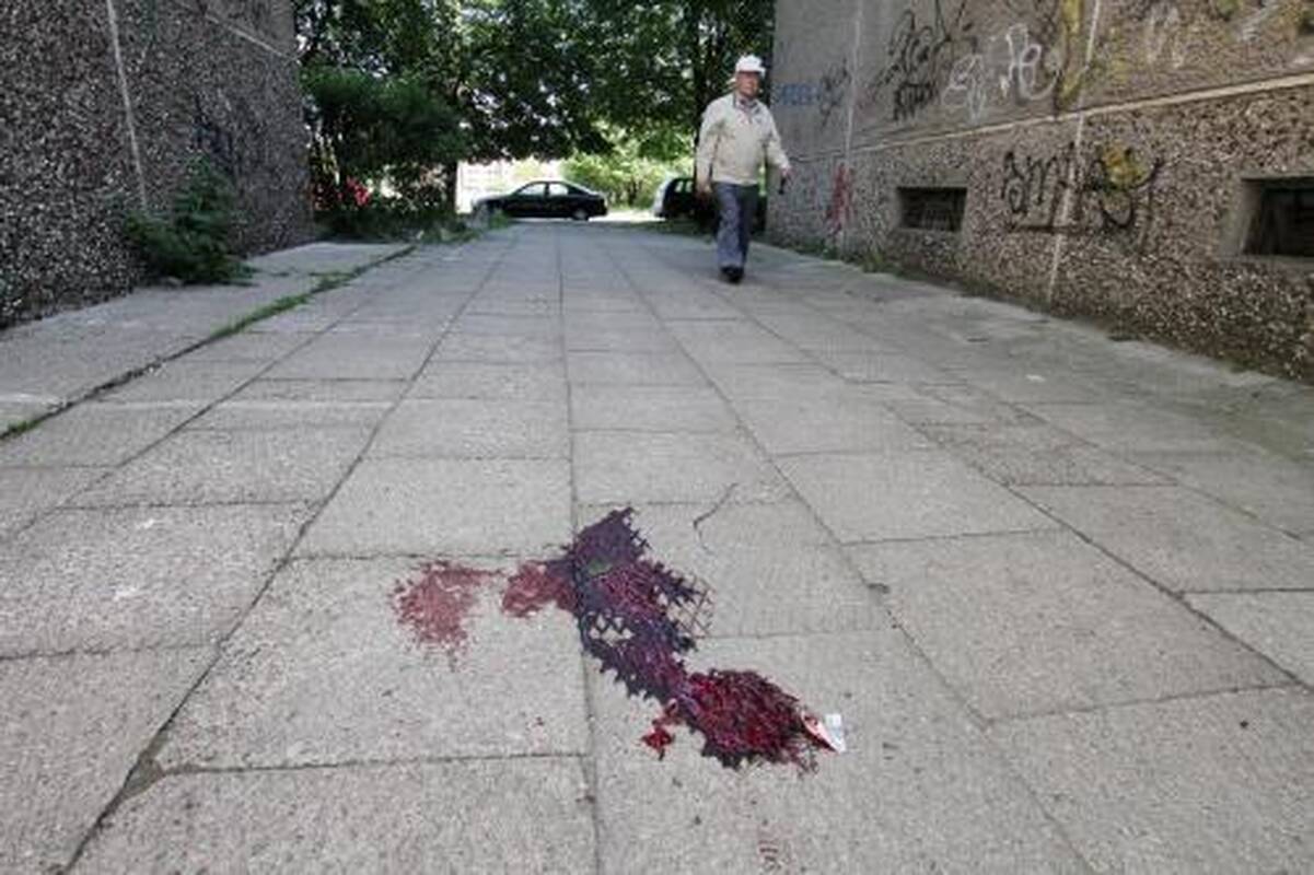 Peiliais – prieš pistoletą