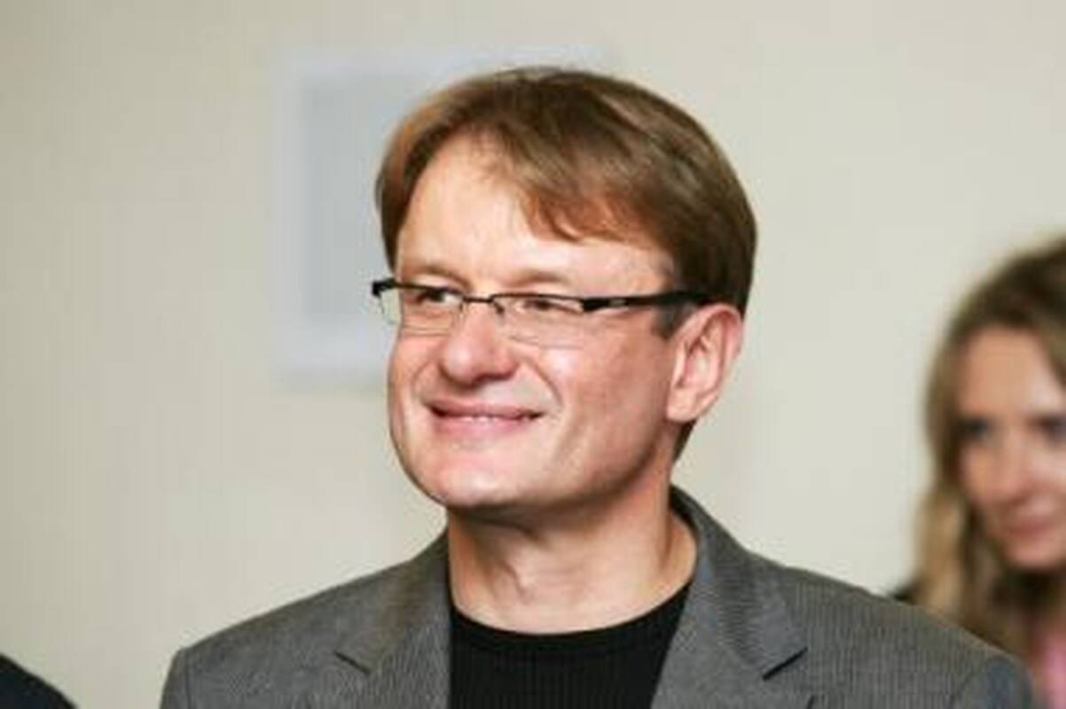 Suspėja: įvairiuose televizijos projektuose dalyvaujantis aktorius G.Mikalauskas nepamiršta ir teatro.