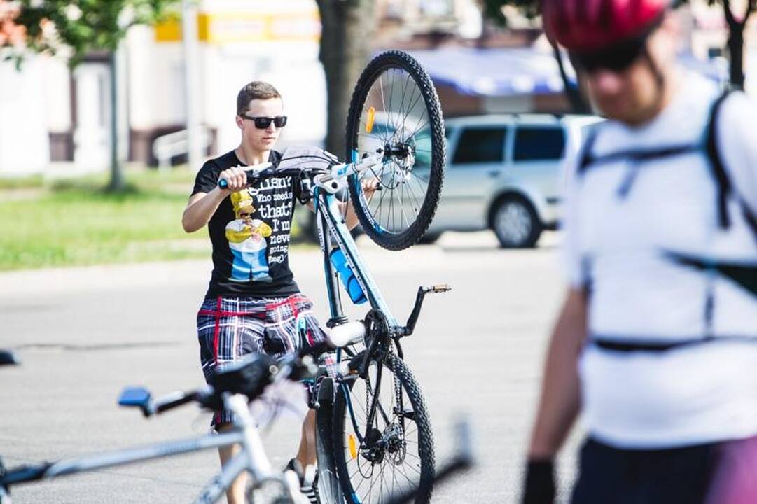 Kaune startavo atgimęs istorinis dviračių maratonas