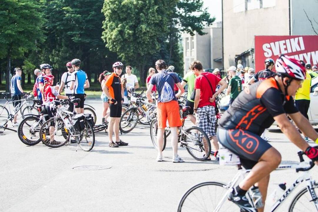 Kaune startavo atgimęs istorinis dviračių maratonas