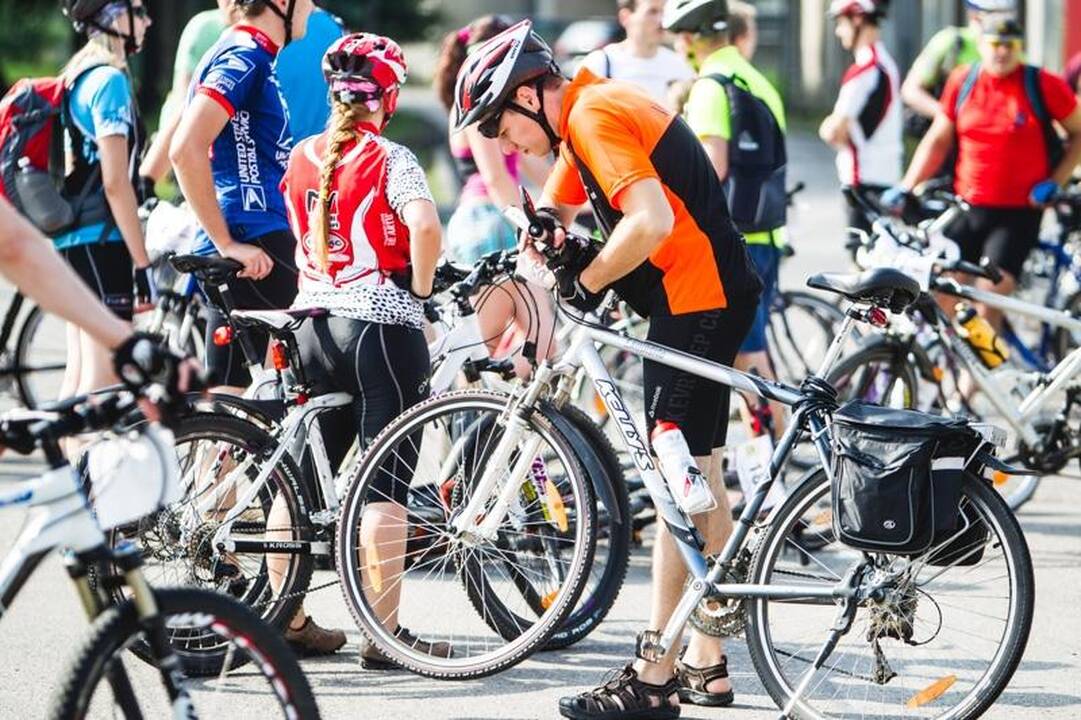 Kaune startavo atgimęs istorinis dviračių maratonas