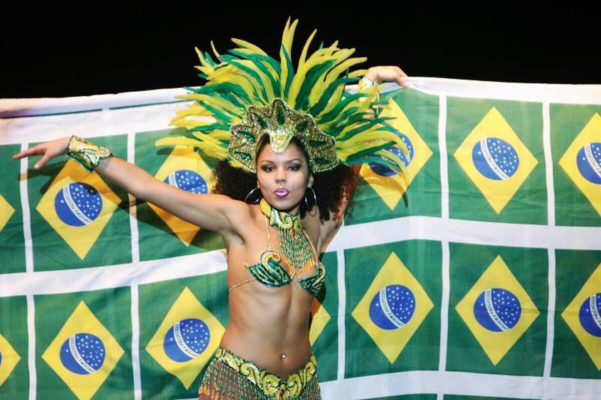Vilniuje nuo konsulato pastato pavogta Brazilijos vėliava