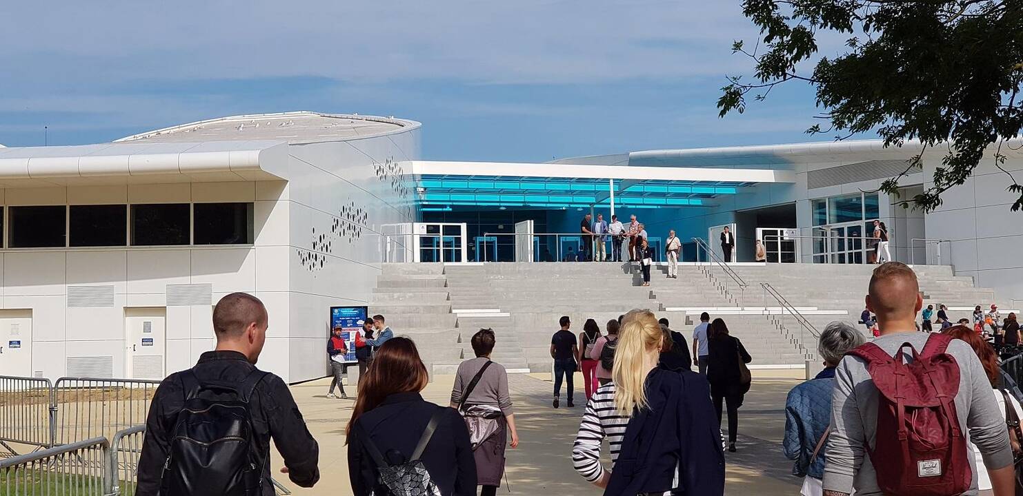 Tradicija: J.N.Calono pristatė turgelyje parduodamas šviežias žuvis.