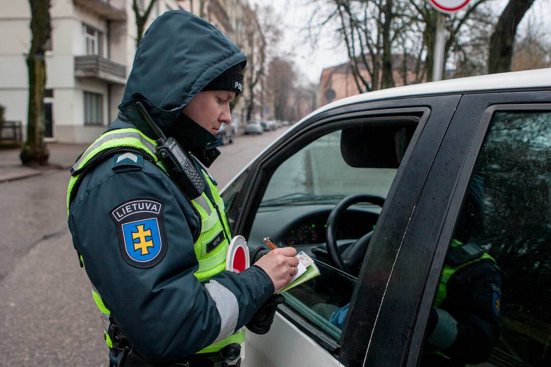 Policijos reidas Laisvės al. ir Vytauto pr. sankryžoje
