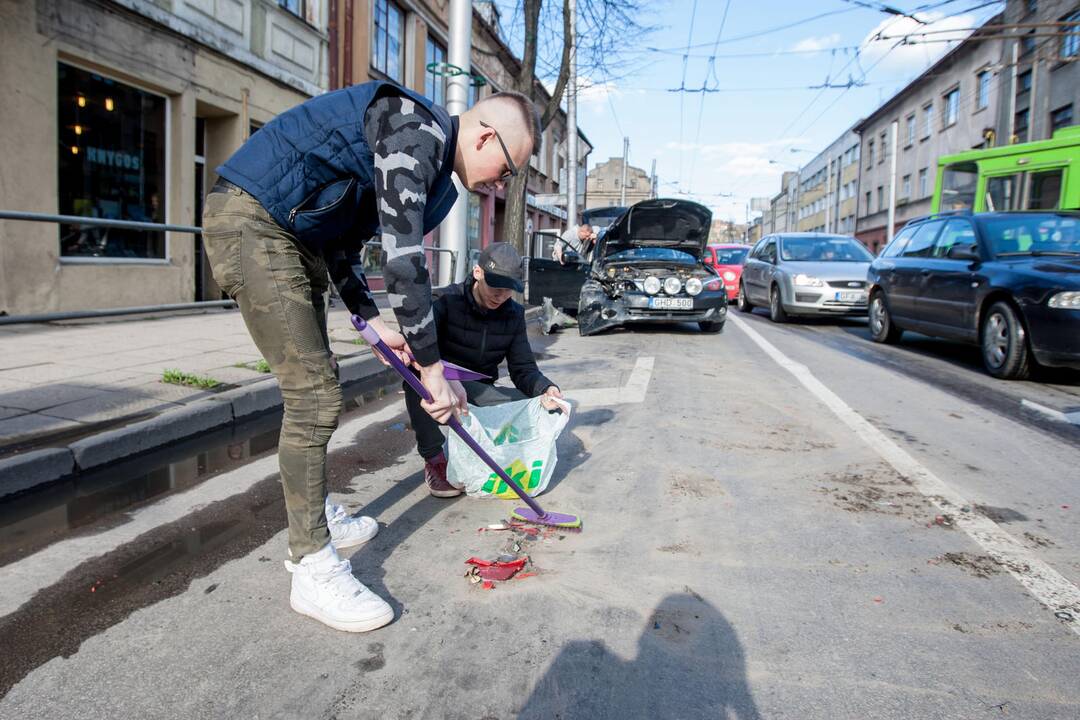 Avarija šv. Gertrūdos g. ir Savanorių pr. sankryžoje