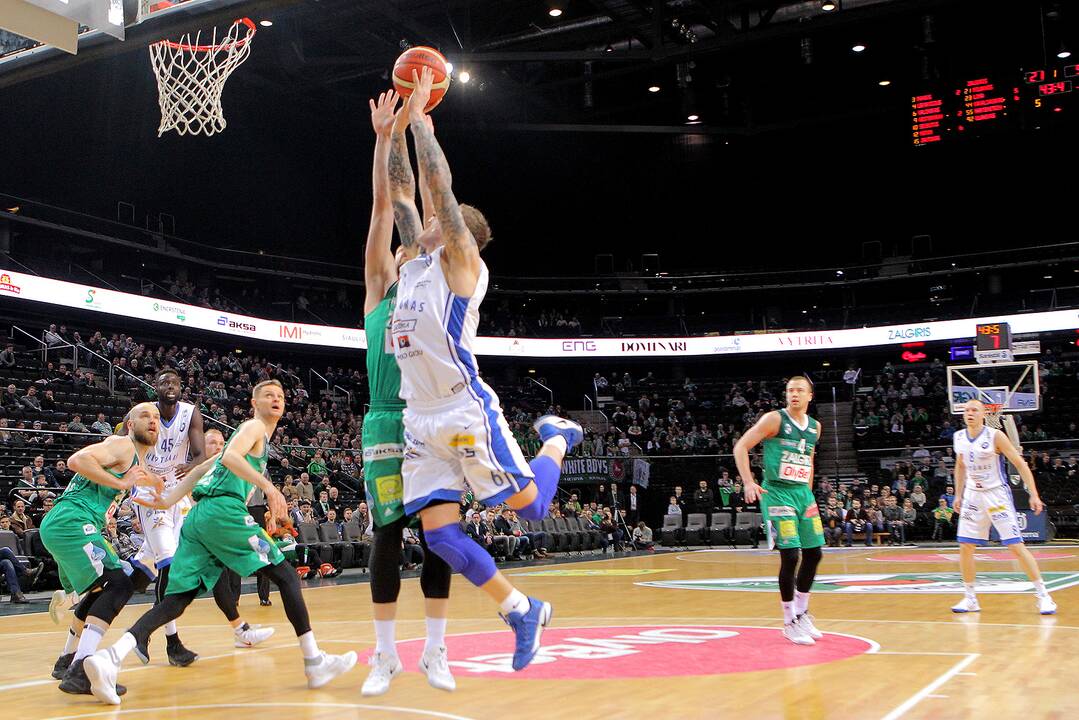 KMT: „Žalgiris“ – „Neptūnas“ 81:58