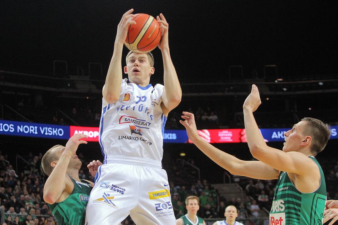 KMT: „Žalgiris“ – „Neptūnas“ 81:58