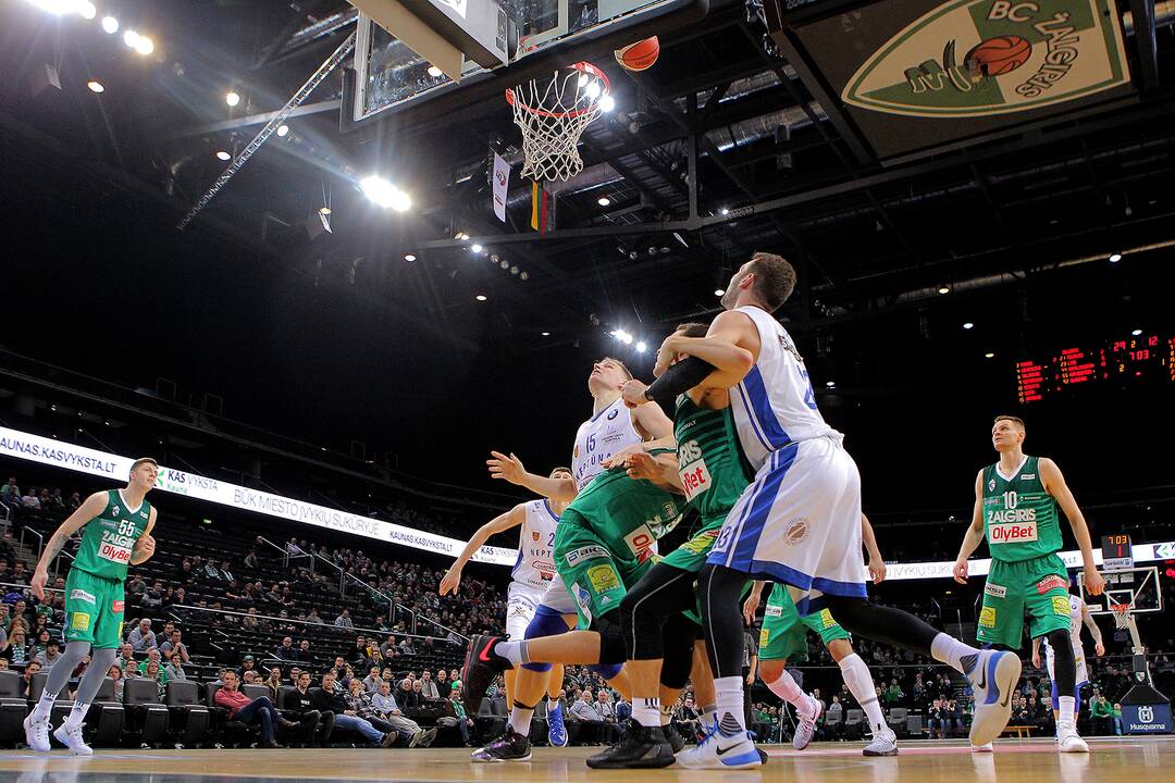 KMT: „Žalgiris“ – „Neptūnas“ 81:58