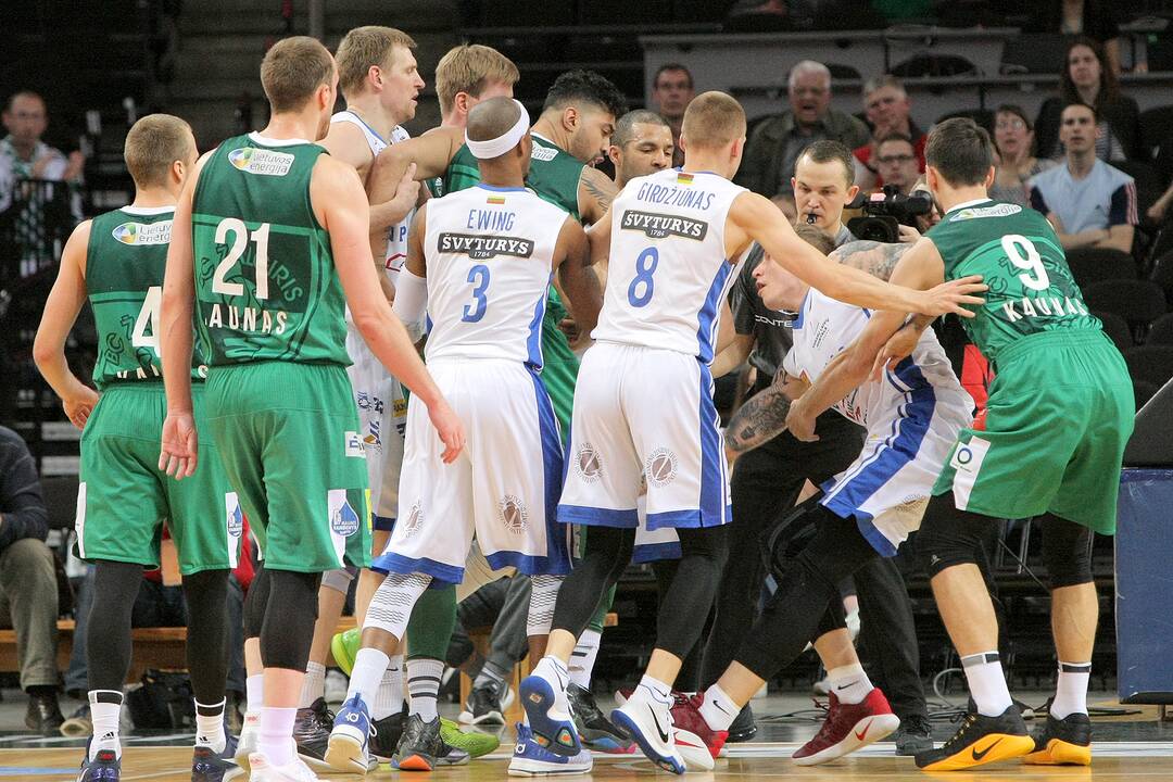 LKL pusfinalis: „Žalgiris“ – „Neptūnas“ 83:54