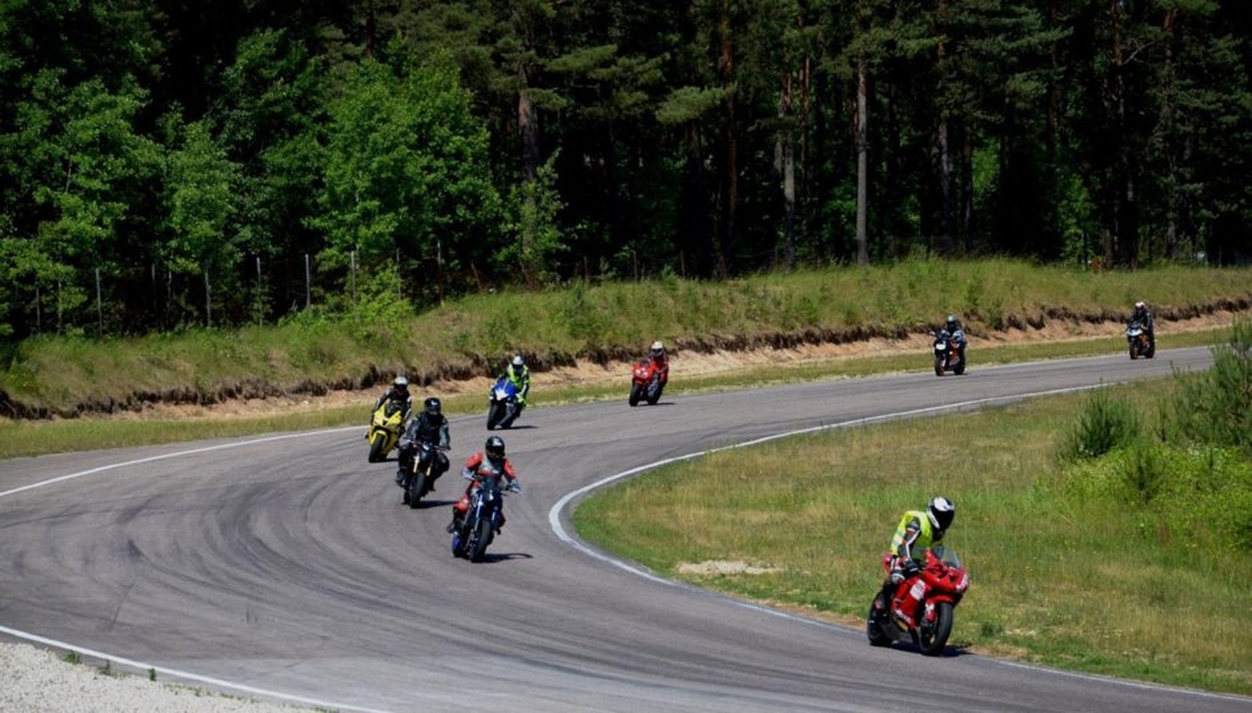 Nemuno žiede vėl riaumos motociklai