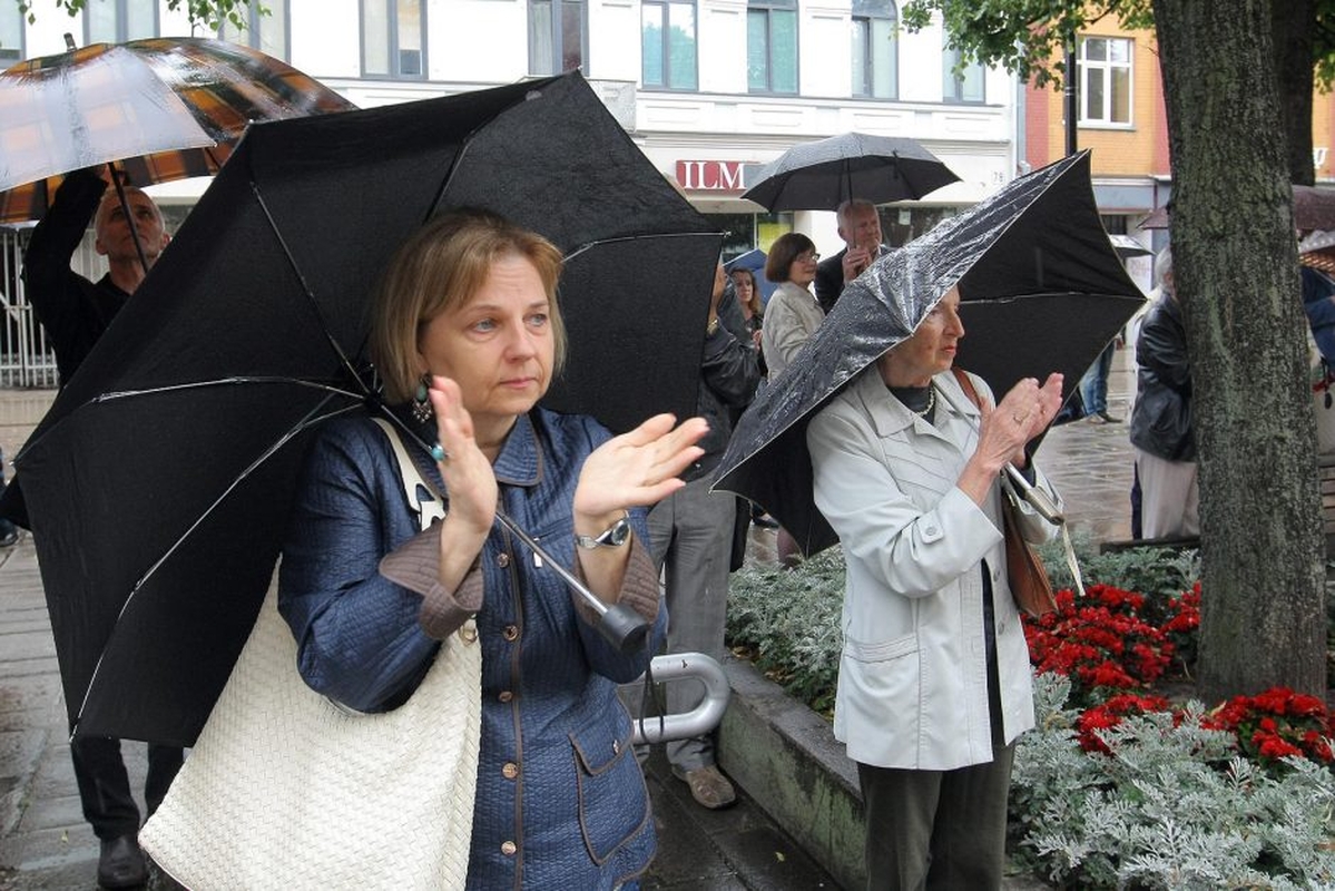 Atsisveikinimas su aktoriumi L. Zelčiumi