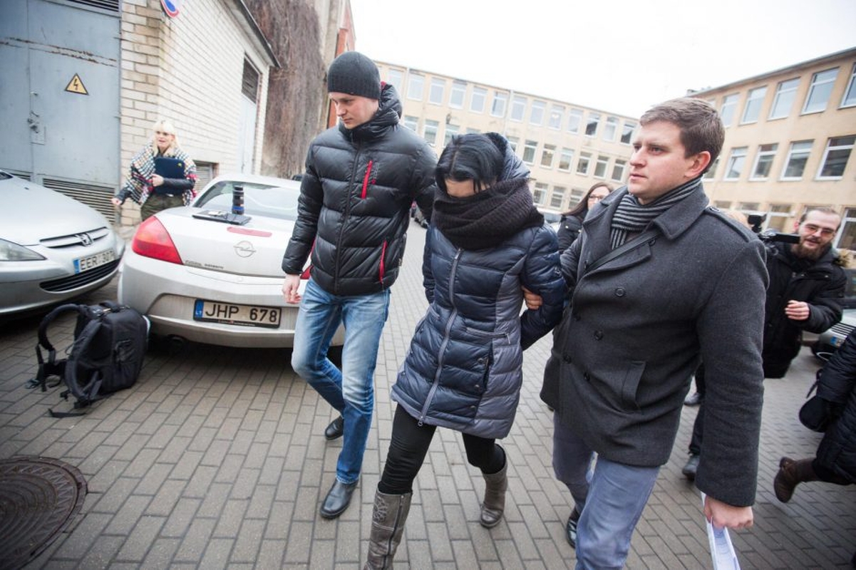 Į teismą atvesti vaiką nužudę įtariamieji