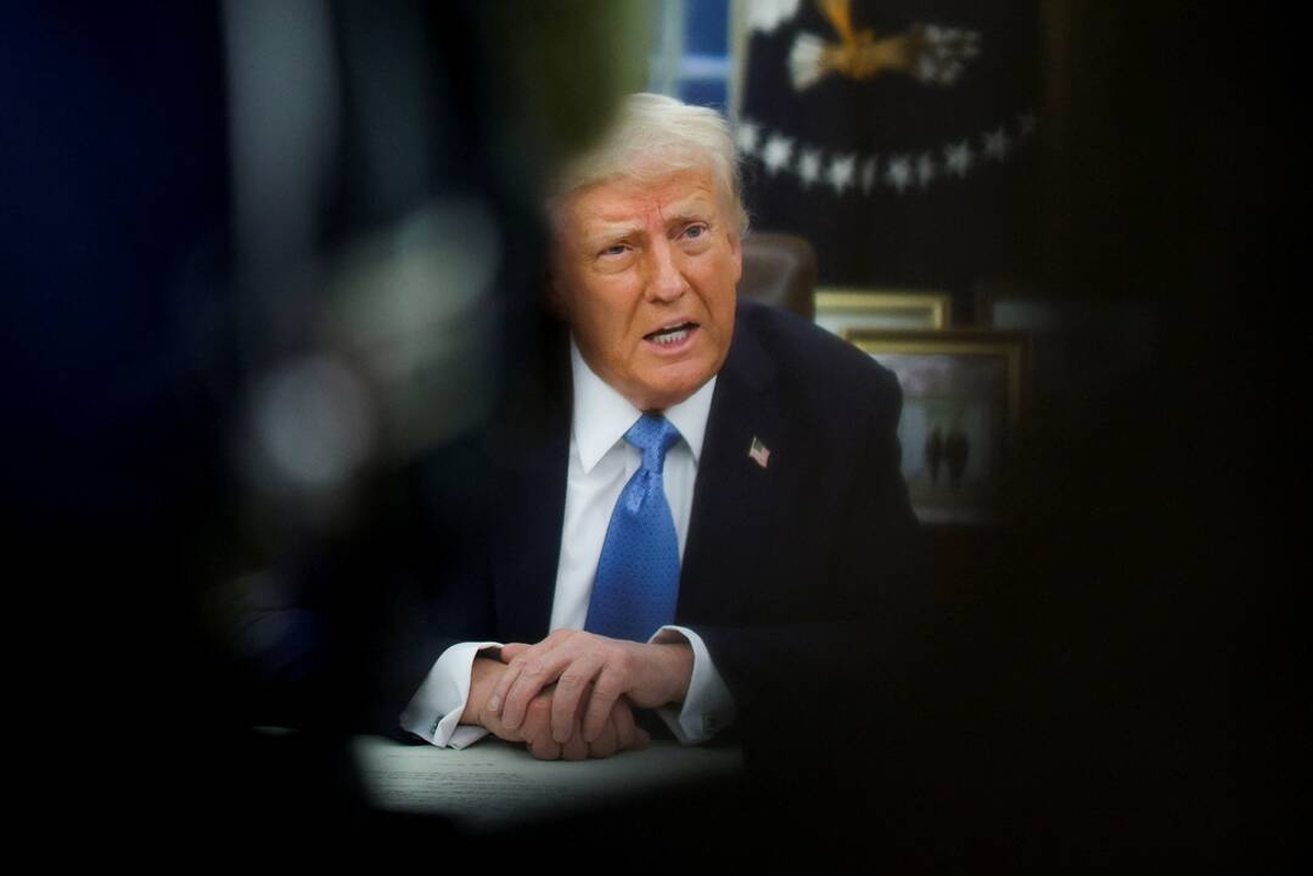Trumpas pareiškė esąs nusivylęs tiek Rusija, tiek Ukraina