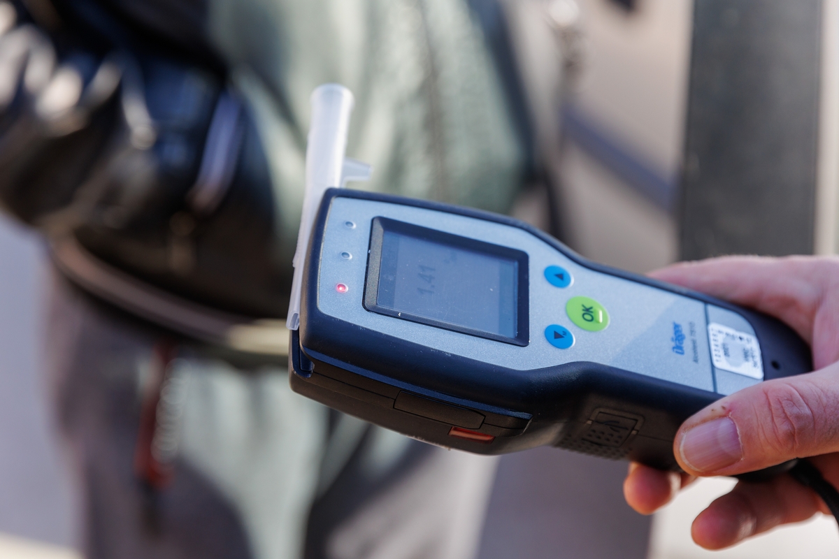 Teisės vairuoti neturintis neblaivus vyras automobiliu kliudė tris transporto priemones