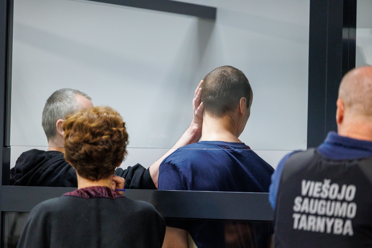 Kauno apygardos teisme pradėta nagrinėti paminklo Merkinėje išniekinimo byla