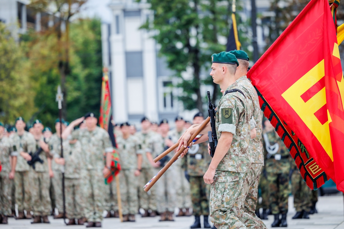 Sausumos pajėgų vado pasikeitimo ceremonija Kaune 