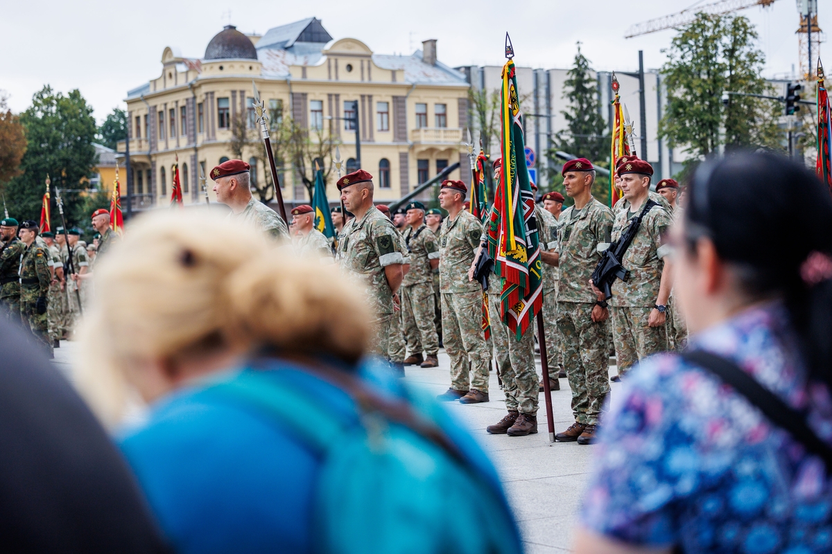 Sausumos pajėgų vado pasikeitimo ceremonija Kaune 