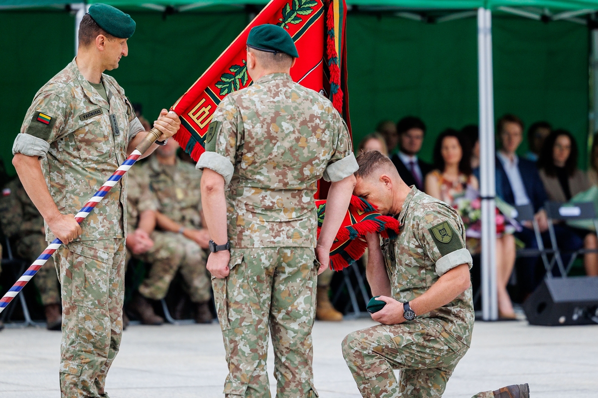 Sausumos pajėgų vado pasikeitimo ceremonija Kaune 