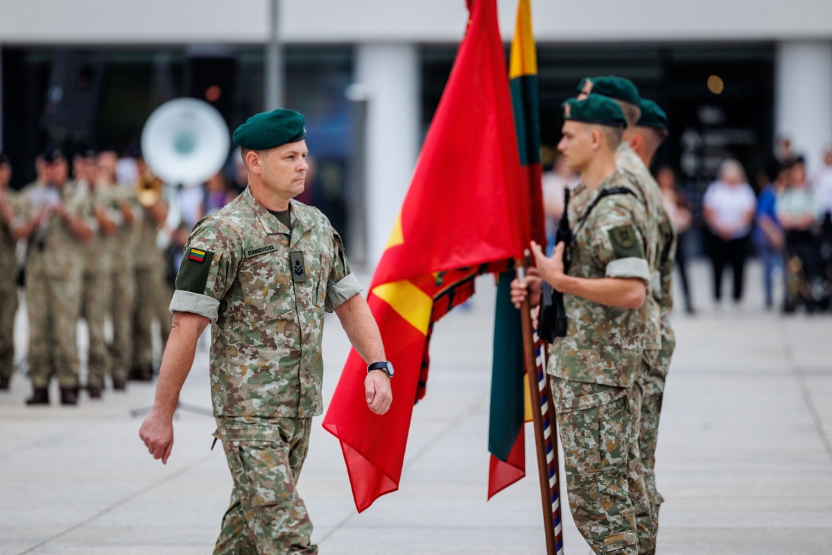 Sausumos pajėgų vado pasikeitimo ceremonija Kaune 
