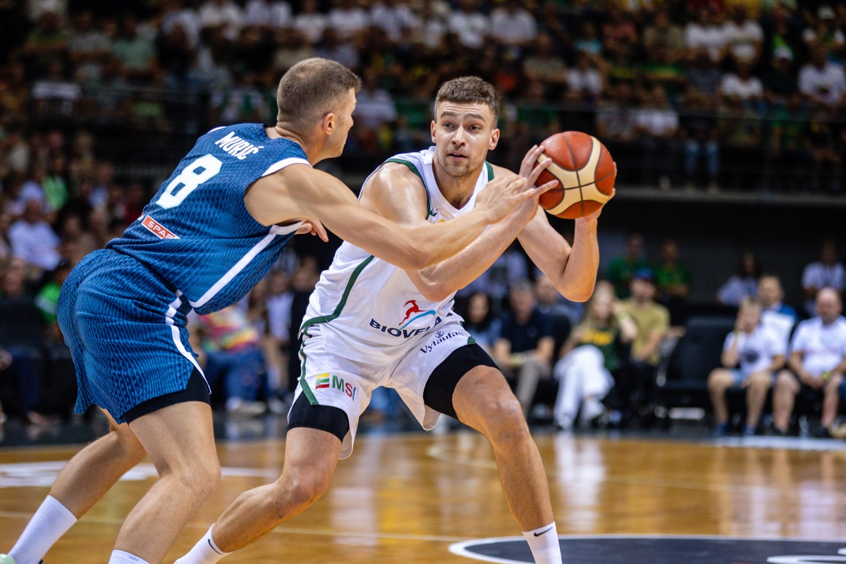 Krepšinio rinktinės kontrolinės rungtynės: Lietuva–Slovėnija (94:72)